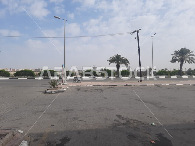 تحسين الخدمات والمرافق العامة والاهتمام بالبنية التحتية في المدن السياحية، كورنيش البحر الأحمر في محافظة القنفذة، الطرق والشوارع الرئيسية  في مدينة مكة المكرمة، اماكن ترفيهية عائلية ووجهه ساحلية سياحية في المملكة العربية السعودية