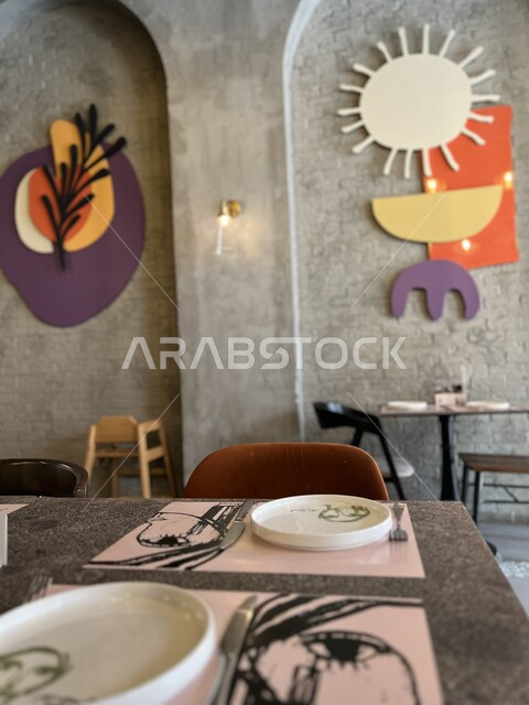 المولات الراقية والكافيهات في المملكة العربية السعودية, الفن الهندسي والديكورات الداخلية للمطاعم والمنشآت السياحية، مطعم عجينة مريم في بارك افينو في مدينة الرياض, الاستمتاع بالجلسات الهادئة, الأماكن والمناطق السياحية