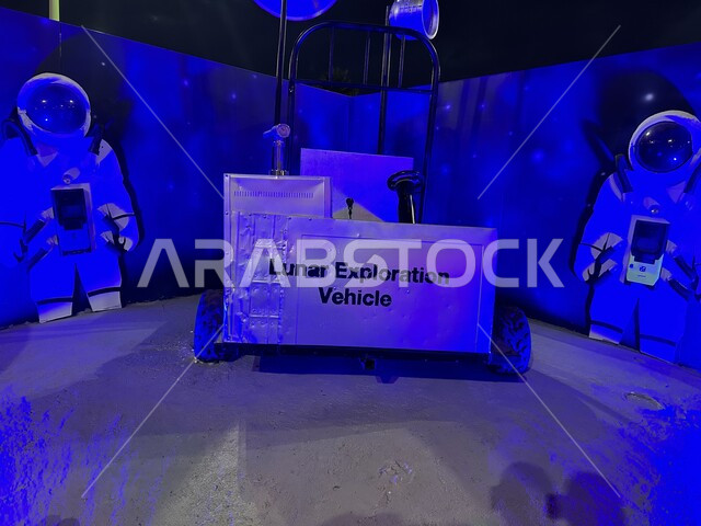 مركبة استكشاف القمر ومجسمات علمية ثقافية تربوية، أنشطة ترفيهية عائلية، قسم الفضاء الخارجي، وصول السعودية الى الفضاء في مهرجان الزهور في ينبع، أماكن و مدن سياحية في المملكة العربية السعودية