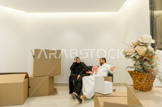 اجواء رائعة لزوجان سعوديان داخل منزلهم الجديد ، نقل العفش لبيت جديد ، امتلاك بيت جديد ،تفريغ الأثاث و الصناديق ، الترتيب و التنظيم ، النقل و التوصيل 