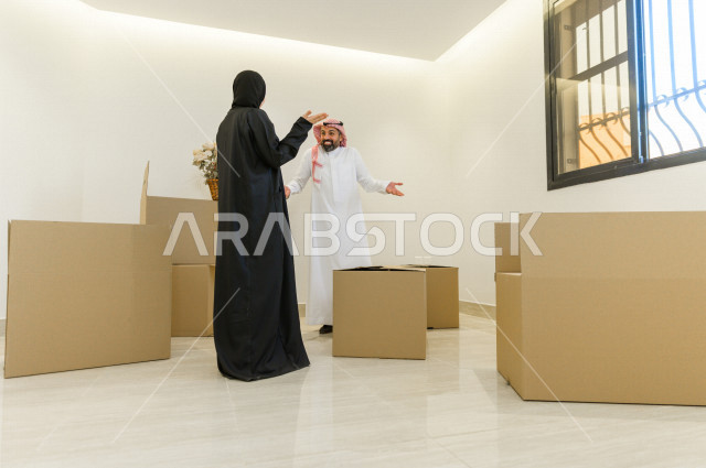 اجواء رائعة لزوجان سعوديان داخل منزلهم الجديد ، نقل العفش لبيت جديد ، امتلاك بيت جديد ،تفريغ الأثاث و الصناديق ، الترتيب و التنظيم ، النقل و التوصيل 