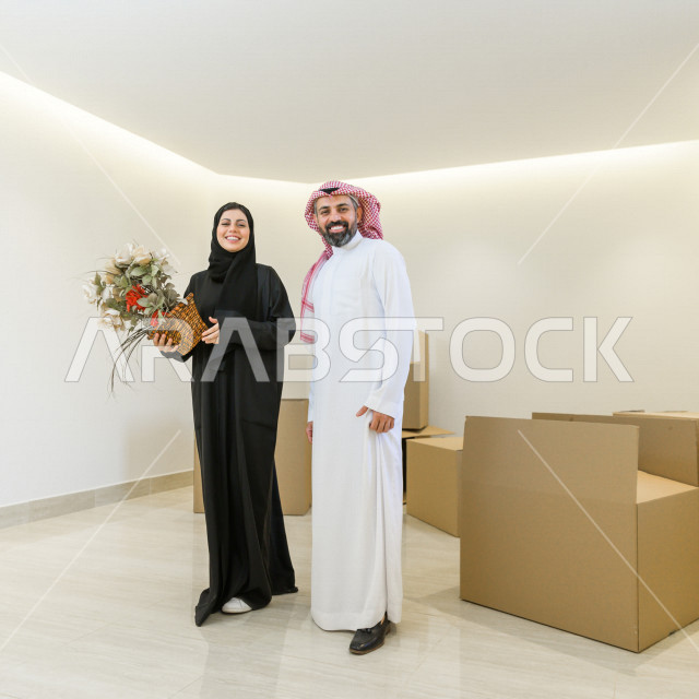 اجواء رائعة لزوجان سعوديان داخل منزلهم الجديد ، نقل العفش لبيت جديد ، امتلاك بيت جديد ،تفريغ الأثاث و الصناديق ، الترتيب و التنظيم ، النقل و التوصيل 