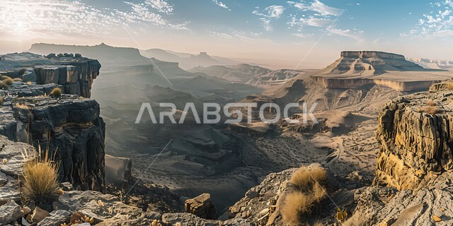  سلسلة الجبال والتكوينات والتشكلات الصخرية في المناطق الصحراوية، الكثبان الرملية والوديان في البراري، معالم اثرية تاريخية قديمة، اماكن سياحية مشهورة في المملكة العربية السعودية، منظر الغيوم والسحب البيضاء في السماء فوق المحميات الطبيعية الصحراوية