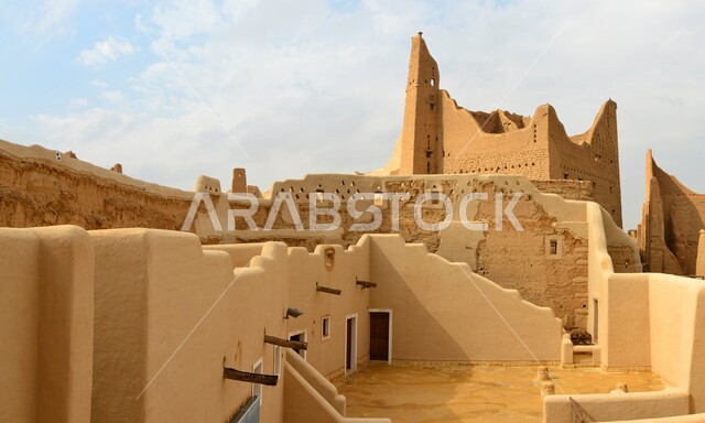The ancient architectural engineering art of the walls of Salwa Palace in Al-Bujairi in the Al-Turaif district, ancient mud buildings and houses in old Diriyah in the city of Riyadh, ancient historical monuments, heritage tourism places in Saudi Arabia