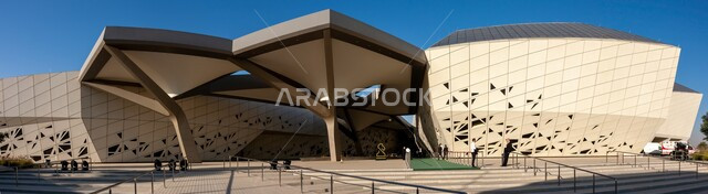 رؤية سعودية مستقبلية 2030 ، الفن الهندسي المعماري والتصميم الحديث  للمباني ، مركز أبيكس للمؤتمرات والمعارض في مدينة الرياض ، المعالم والأماكن المشهورة في المملكة العربية السعودية