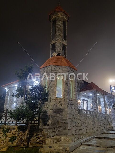 دعوة المسلمين للصلاة، قضاء وقت ممتع في الطبيعة، الفن الهندسي لمأذنة المسجد في منتزه غابة رغدان في مدينة الباحة، الاهتمام بإنارة إضاءة الحدائق العامة، التشجير وزراعة النباتات الخضراء في مدن المملكة العربية السعودية، أماكن طبيعية عائلية ترفيهية