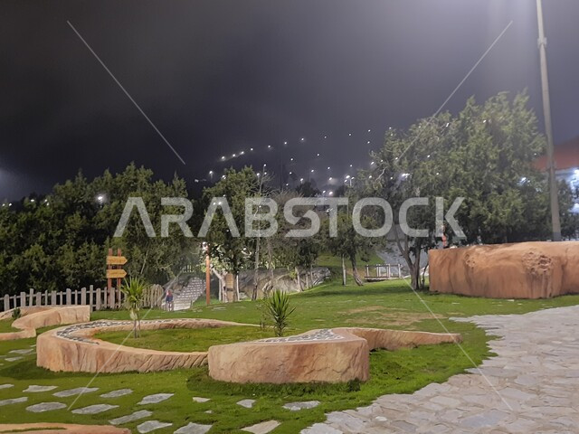 منتزه غابة رغدان في مدينة الباحة، الاهتمام بإنارة إضاءة الحدائق العامة، التشجير وزراعة النباتات الخضراء في مدن المملكة العربية السعودية، أماكن طبيعية عائلية ترفيهية، قضاء وقت ممتع في الطبيعة والهواء الطلق