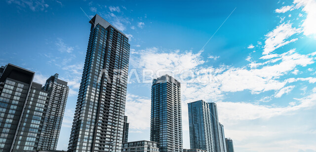 النمو والتطور العمراني للبنية التحتية في طرق وشوارع الإمارات، معالم دبي المشهورة،  صورة جوية لشارع المرسى في الإمارات العربية المتحدة، الفن الهندسي المعماري للأبراج وناطحات السحاب