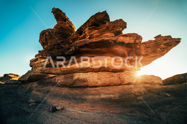 Rock sculpture and terrain in high areas in Jeddah, rock formations and formations in the Kingdom of Saudi Arabia, enjoying the natural scenery during the day, ancient historical archaeological landmarks, famous tourist attractions in the desert city of Tabuk