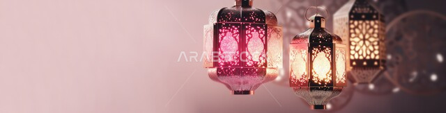 ديكورات وزينة رمضان المبارك, صورة بانورامية للفوانيس المعدنية التقليدية المضاءة، أجواء الروحانية والاحتفال بالمناسبات والأعياد الدينية الاسلامية، البهجة بقدوم شهر الخير، خلفية وردية