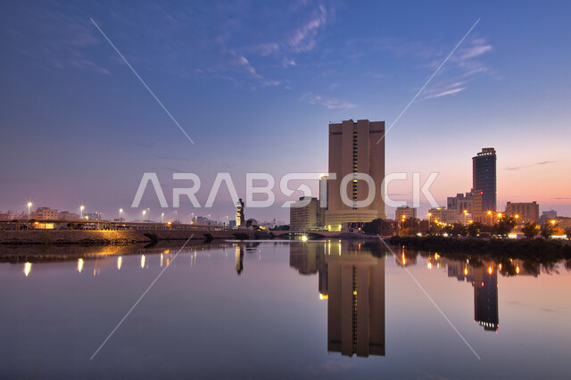 منظر السماء أثناء غروب الشمس، أماكن ومعالم جذب سياحي، مناظر طبيعية مشهورة في المملكة العربية السعودية، الواجهه البحرية وكورنيش مدينة جدة عروس البحر، الفن الهندسي المعماري للمباني وناطحات السحاب