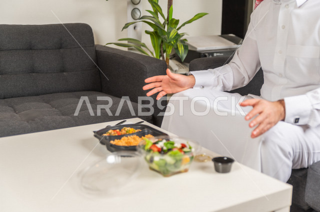 طبق صحي من الدجاج والخضروات مع البرغل الصحي , وجبات صحية لجسم رشيق ووزن مثالي , .