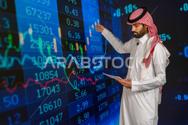 مذيع و اعلامي سعودي خليجي يمتلك المهارة بتقديم النشرات الاخبارية الاقتصادية ، استخدام تقنية الجرافيكس في تقديم الاخبار و الاحصائيات الخاصة بالاسهم و البورصة  ، أخبار عالمية اقتصادية ،نشرة الإحصاءات الاقتصادية للدول العربية ،الاخبار و الاعلام ، قراء النشرا
