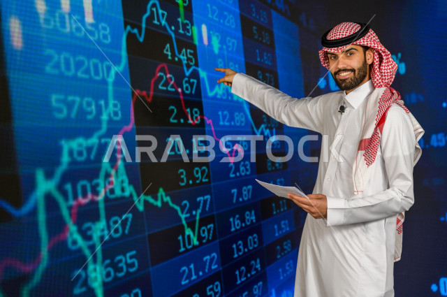 مذيع و اعلامي سعودي خليجي يمتلك المهارة بتقديم النشرات الاخبارية الاقتصادية ، استخدام تقنية الجرافيكس في تقديم الاخبار و الاحصائيات الخاصة بالاسهم و البورصة  ، أخبار عالمية اقتصادية ،نشرة الإحصاءات الاقتصادية للدول العربية ،الاخبار و الاعلام ، قراء النشرا