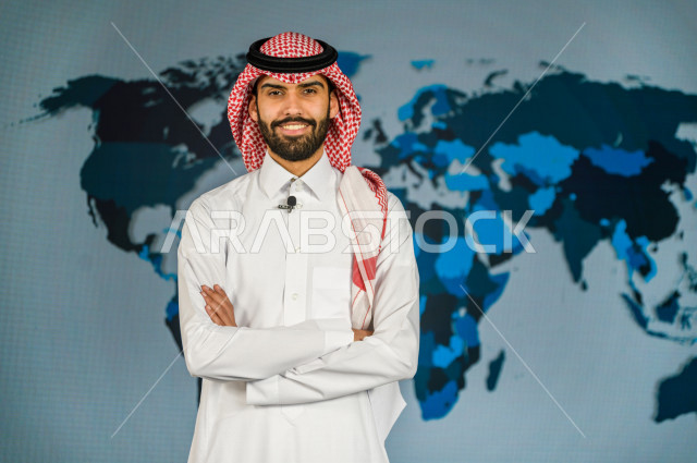 مذيع و اعلامي سعودي خليجي يمتلك المهارة بتقديم النشرات الاخبارية العالمية ، استخدام تقنية الجرافيكس في تقديم الاخبار ، أخبار عالمية عاجلة ، اخبار متنوعه ،الاخبار و الاعلام ، قراء النشرات الاخبارية 