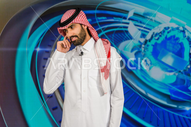 مذيع و اعلامي سعودي خليجي يمتلك المهارة بتقديم النشرات الاخبارية ، استخدام تقنية الجرافيكس في تقديم الاخبار ، أخبار عالمية عاجلة ، اخبار متنوعه ،الاخبار و الاعلام ، قراء النشرات الاخبارية 