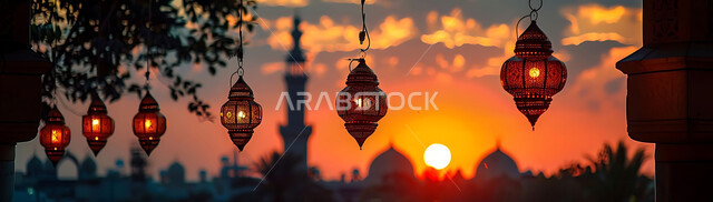 الأعياد الدينية والمناسبات السعيدة, استعداد المسلمين لاستقبال رمضان المبارك, صورة ظلية لزينة وإضاءة المصابيح أثناء غروب الشمس, البهجة بقدوم شهر الخير, خلفية المساجد الاسلامية, سيلوليت