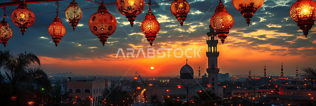 الأعياد الدينية والمناسبات السعيدة, استعداد المسلمين لاستقبال رمضان المبارك, صورة ظلية لزينة وإضاءة المصابيح أثناء غروب الشمس, البهجة بقدوم شهر الخير, خلفية المساجد الاسلامية, سيلوليت