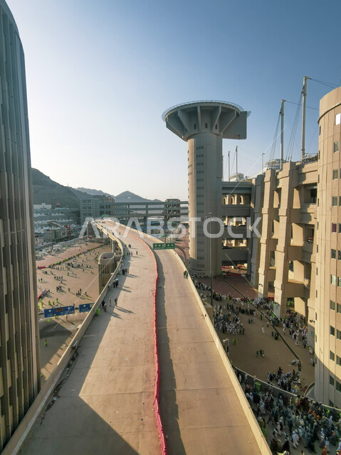 آداء المناسك في مشعر منى و رمي الجمرات, العباده و التقرب الى الله، صورة جوية للمباني والمنشآت السكنية للحجاج في مكة المكرمة في أيام موسم الحج 2024, الوقوف على جبل عرفات