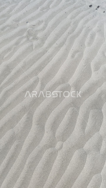 صورة لصحراء قاحلة , الرمال الناعمة .