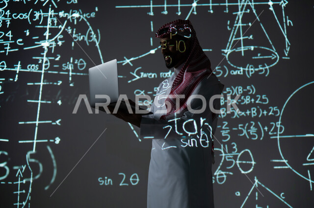 التطور العلمي و التقني في المملكة العربية السعودية, استخدام التقنيات الحديثة, دمج العلم بالتكنولوجيا، أرقام وحسابات في مادة الرياضيات، رجل عربي خليجي سعودي يرتدي الثوب التقليدي والشماغ يحمل بيده جهاز التابلت اللوحي, خلفية سوداء للقوانين والمعادلات الرياضية الملونة