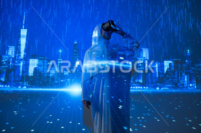 المنشآت والأبراج  في الرياض في فصل الشتاء، الفن الهندسي المعماري للمباني وناطحات السحاب المشهورة، امرأة عربية خليجية سعودية مبتسمة محجبة ترتدي العباءة تضع نظارات الواقع الافتراضي، الأجواء الشتوية الماطرة فوق المدينة، استخدام التكنولوجيا الحديثة المتطورة