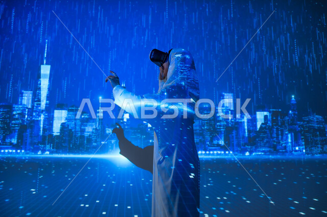 الفن الهندسي المعماري للمباني وناطحات السحاب المشهورة، صورة من الخلف لإمرأة عربية خليجية سعودية محجبة ترتدي العباءة تضع نظارات الواقع الافتراضي، الأجواء الشتوية الماطرة فوق المدينة، استخدام التكنولوجيا الحديثة المتطورة، المنشآت والأبراج  في الرياض في فصل الشتاء