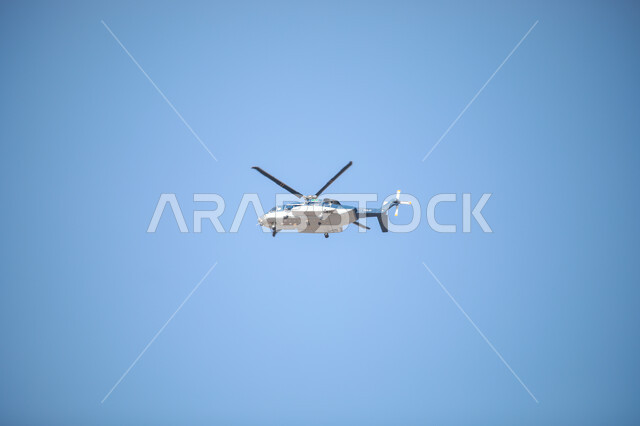 فعاليات يوم العلم 11 مارس، الاحتفال بالاعياد والمناسبات الوطنية، تقديم عروض جوية في سماء المملكة العربية السعودية، استعراض فريق الطيران باليوم الوطني السعودي، إظهار الولاء والحب للدولة السعودية، استذكار اليوم الوطني السعودي في 23 سبتمبر