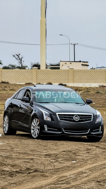 سيارة كاديلاك ايه تي اس 2013 في المناطق الصحراوية ,مغامرات ورحلات السفاري, المنازل السكنية فوق الكثبان الرملية ,الطبيعة الرملية في سلطنة عمان