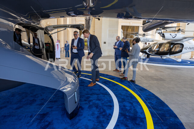 تعزيز التبادل الثقافي والنقل الجوي، مؤتمر مستقبل الطيران في مدينة الرياض بالمملكة العربية السعودية، تشكيل مستقبل النقل الجوي الدولي، تطوير الاستدامة البيئية في مجال الطيران المدني، رؤية مستقبلية سعودية 2030، جذب واستقطاب الزوار من مختلف البلاد