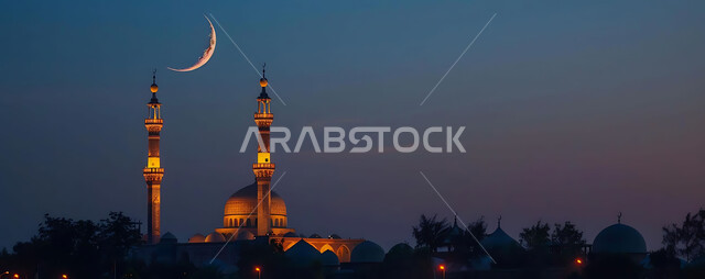 ديكورات وتصاميم متميزة على الطراز الاسلامي للقبب والمآذن المضيئة ليلا، الفن الهندسي المعماري للمساجد، مسجد عربي فاخر، العبادة والتقرب إلى الله، آداء الفرائض والصلوات، خلفيات دينية رمضانية، منظر الهلال في السماء