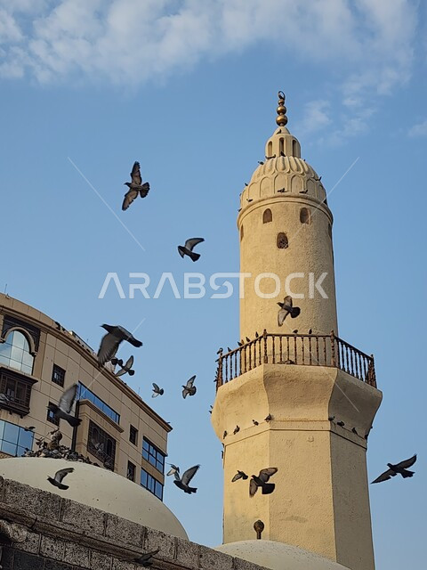 The architectural building in the Islamic style of the Kingdom’s mosques, Al-Ghamama Mosque in Saudi Arabia, Islamic landmarks and places in Medina, the place for performing worship and prayers.