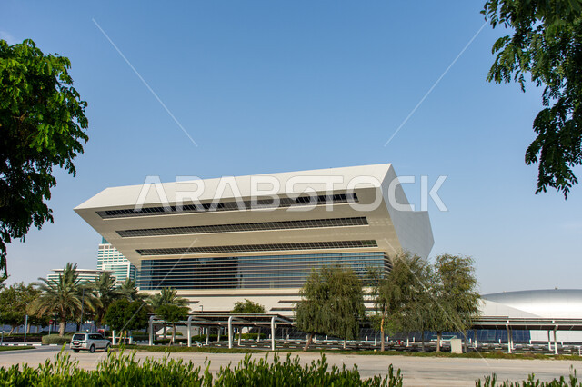 مكتبة محمد بن راشد آل مكتوم في مدينة دبي, الهندسة المعمارية الحديثة في تصميم مكتبات الامارات, المراكز الثقافية الفكرية الإماراتية, معالم وأماكن مشهورة