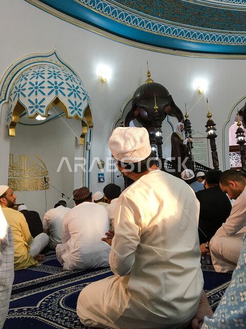Beautification and wearing new clothes, religious landmarks in Dubai, interior design and decoration of houses of worship in the Islamic style, Ahmed Majid Al Ghurair Mosque in the Raqqa area, performing Islamic holiday rituals, Muslims gathering to perform Eid prayers in the United Arab Emirates