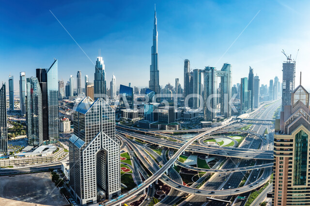 التصاميم الهندسية المعمارية على الطراز الحديث والمتطور, الفن الهندسي للمنشآت والمباني في وقت النهار, التطور والتقدم العمراني للمنشآت, أماكن ومعالم ترفيهية سياحية