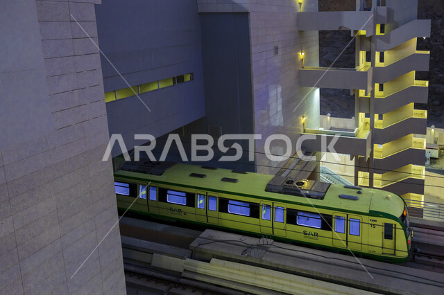 خدمات نقل آمنة و مريحة للحجاج و المعتمرين , موسم الحج و العمرة , أماكن إسلامية مقدسة في المملكة العربية السعودية , زيارة بيت الله الحرام في مكة المكرمة