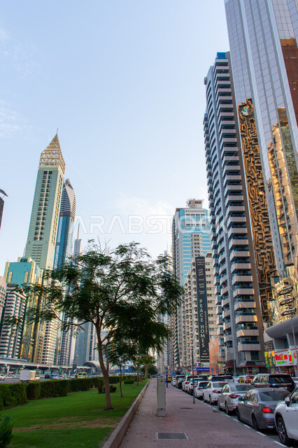 الفن الهندسي المعماري للمباني والمنشآت السكنية والتجارية، التقدم والتوسع العمراني في دولة الإمارات العربية المتحدة، الأبراج وناطحات السحاب في مدينة دبي