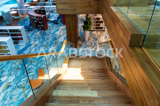  الديكورات والفن الهندسي المعماري الداخلي للمكتبات والمتاحف والمعارض في الامارات العربية المتحدة، مكتبة محمد بن راشد الثرية بالمجلات والمعاجم في امارة دبي، صرح معرفي مميز ومعلم ثقافي مشهور، منارة للثقافة والفكر