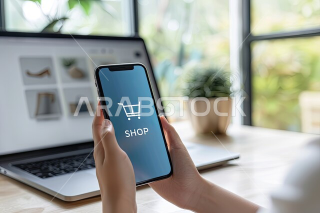 التسوق عبر الانترنت من المحلات والمتاجر الالكترونية، خدمة التسوق الأونلاين، استخدام التقنيات الحديثة والمتطورة، العمل على تطبيقات الهاتف المحمول والحاسب في شراء المنتجات