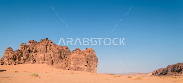 التكوين الصخري الطبيعي الجميل في العلا بالمملكة العربية السعودية ، جمال الطبيعة الخلابة