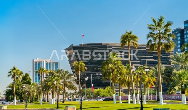 حديقة الكورنيش في الدوحة بقطر، معالم وأماكن سياحية المشهورة،  الاشجار والنباتات الخضراء