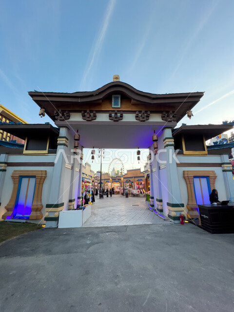 اكتشاف الحضارات والثقافات حول العالم، مدخل قسم اسبانيا في البوليفارد ورلد في مدينة الرياض، النمو والتقدم العمراني على الطراز الحديث في جناح المكسيك، تنشيط حركة السياحة في المملكة العربية السعودية, معالم جذب واستقطاب السائحين