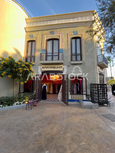 النمو والتقدم العمراني على الطراز الحديث لدار بيع الأزياء في البوليفارد وورلد في مدينة الرياض,  فعاليات ومهرجانات ترفيهية في المملكة العربية السعودية, الاهتمام بالتشجير وزراعة النباتات الخضراء، مناطق جذب واستقطاب السائحين