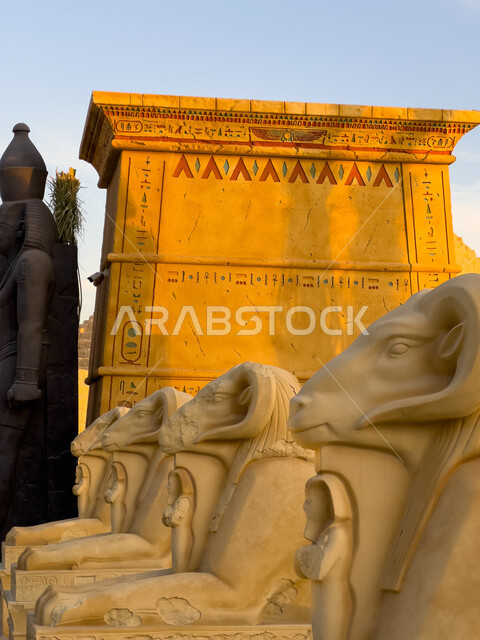 المعالم والآثار التاريخية في القسم المصري في البوليفارد وورلد في مدينة الرياض، التماثيل والمنحوتات الحجرية، اكتشاف الحضارات والثقافات حول العالم, مناطق جذب واستقطاب السائحين في المملكة العربية السعودية