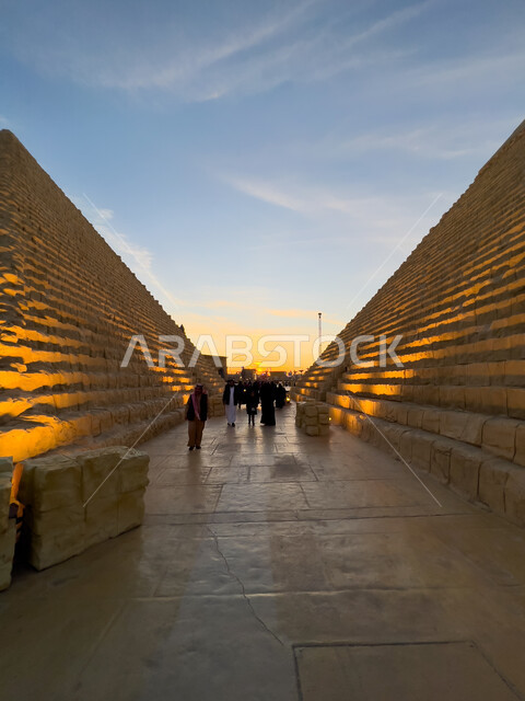 اكتشاف الحضارات والثقافات حول العالم, الأهرامات والمنحوتات الحجرية، الآثار والمعالم التاريخية في القسم المصري في البوليفارد وورلد في مدينة الرياض، مناطق جذب واستقطاب السائحين في المملكة العربية السعودية