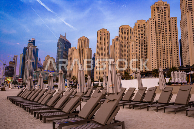 الفن الهندسي المعماري للابراج وناطحات السحاب في الامارات العربية المتحدة، الفنادق والمنتجعات الفاخرة المطلة على ساحل الخليج العربي ، اماكن جذب واستقطاب السياح، مدن ومعالم سياحية، شاطئ جي بي ار في امارة دبي