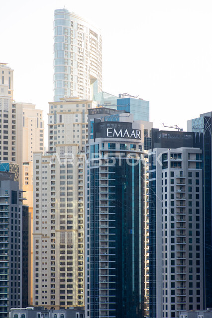 المطور العقاري الرائد في تجارة العقارات في مدينة دبي ، مبنى شركة إعمار العقارية، الأماكن والمعالم المشهورة في الإمارات العربية المتحدة، الفن الهندسي المعماري الحديث للأبراج وناطحات السحاب والمنشآت التجارية