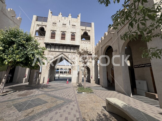 Tourist attractions and attractions, Al-Qaysaria Heritage Market in Al-Ahsa Governorate in the Kingdom of Saudi Arabia, traditional popular markets, ancient ornate architectural designs, historical archaeological and touristic landmarks in Saudi Arabia