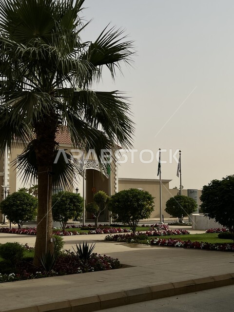 الفنادق الراقية والكافيهات في المملكة العربية السعودية, الفن الهندسي المعماري للمباني والمنشآت السكنية, صورة مقربة لفندق راديسون بلو في مدينة الرياض, الاستمتاع بالجلسات الهادئة, الأماكن والمناطق السياحية