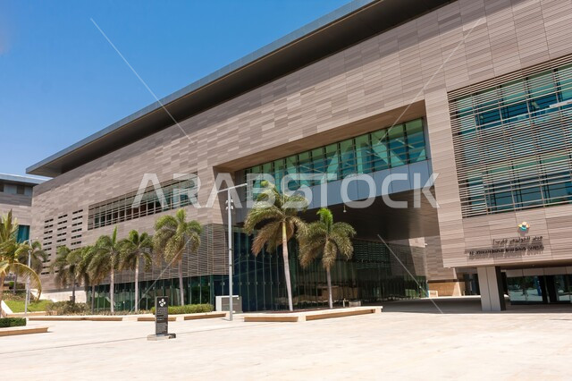مبنى الخوارزمي في حرم جامعة الملك عبدالله للعلوم والتقنية في ثول في جدة, الفن الهندسي المعماري على الطراز الحديث، المعالم المشهورة في المملكة العربية السعودية